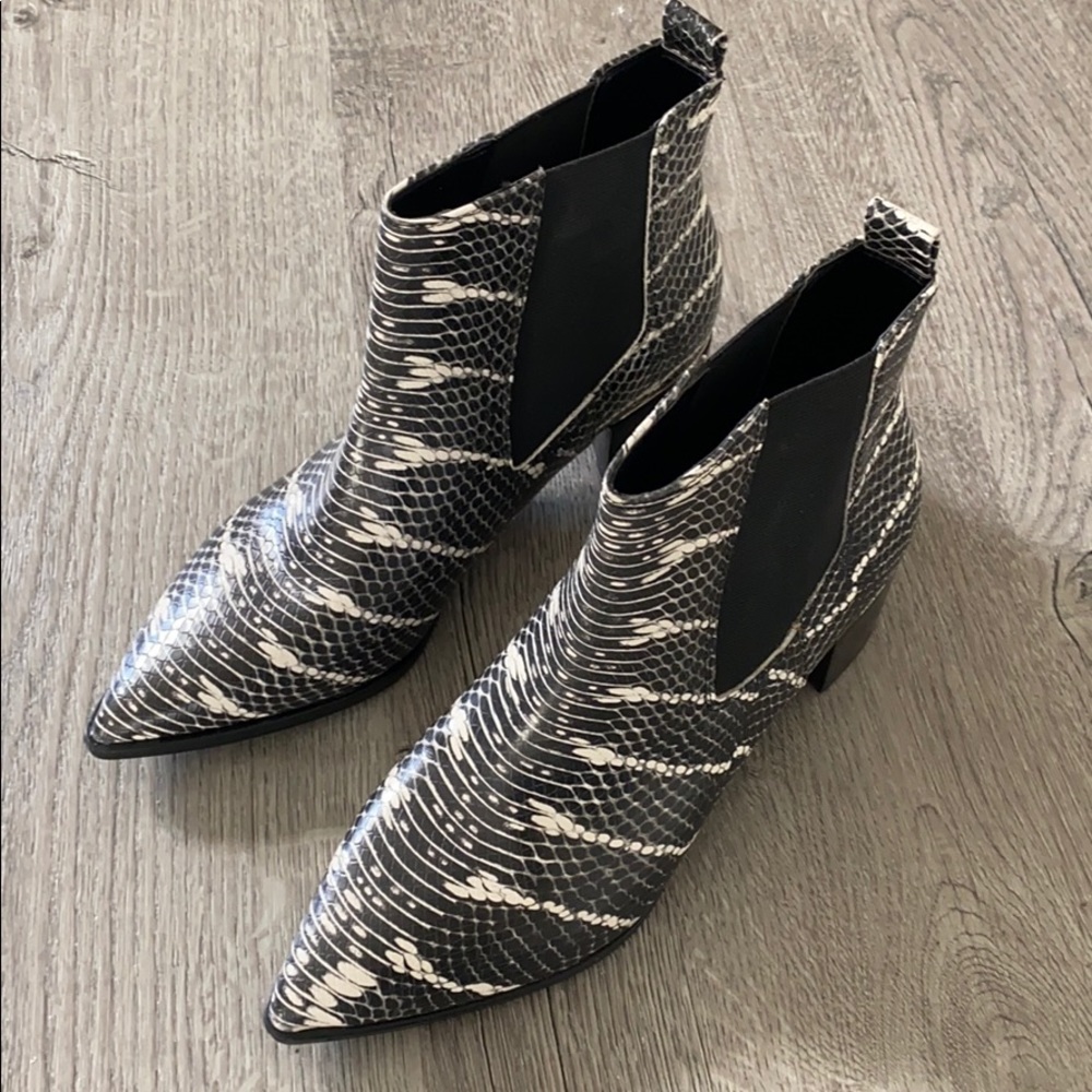 NWOT - Beautiful New Booties